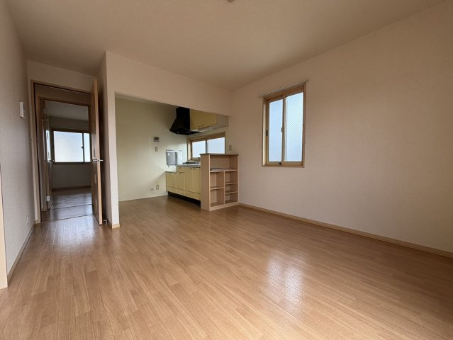 ヒロ・ハイム弐番館の居間・リビング