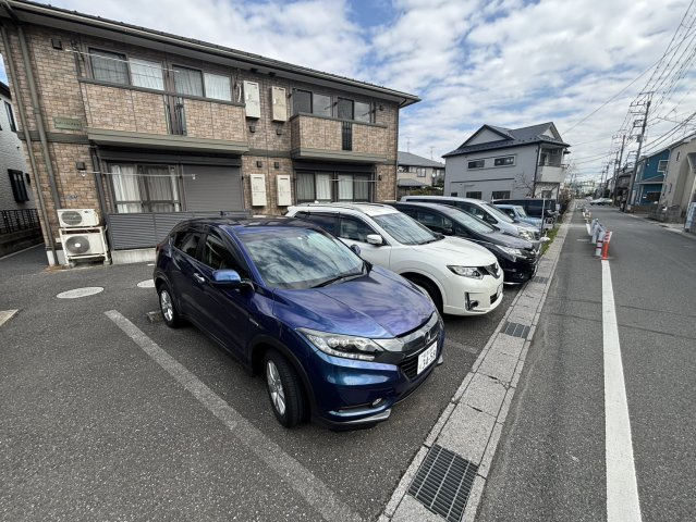 ヒロ・ハイム弐番館の駐車場