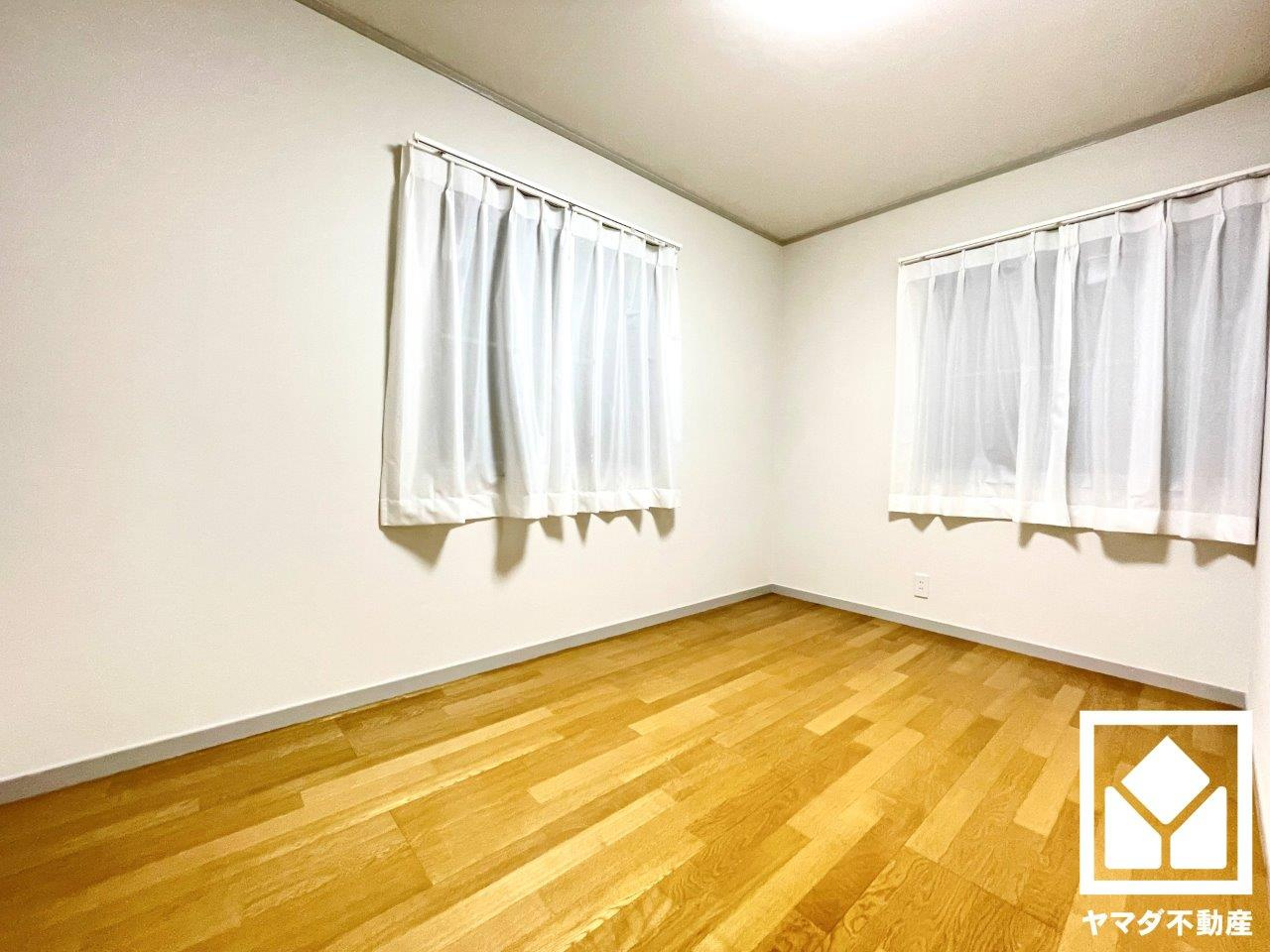 宇治市木幡御蔵山の洋室