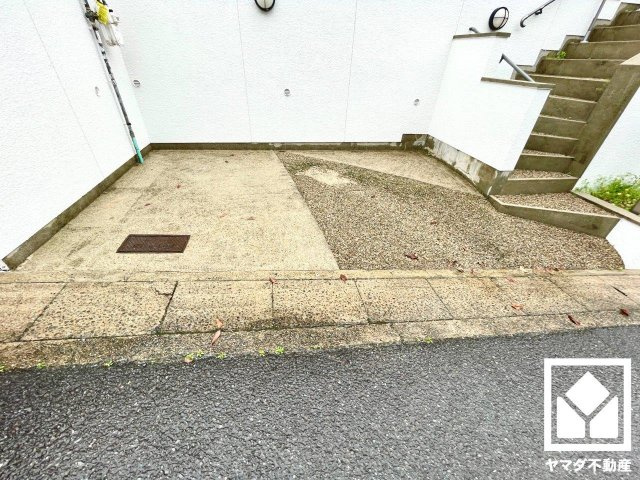 宇治市木幡御蔵山の駐車場