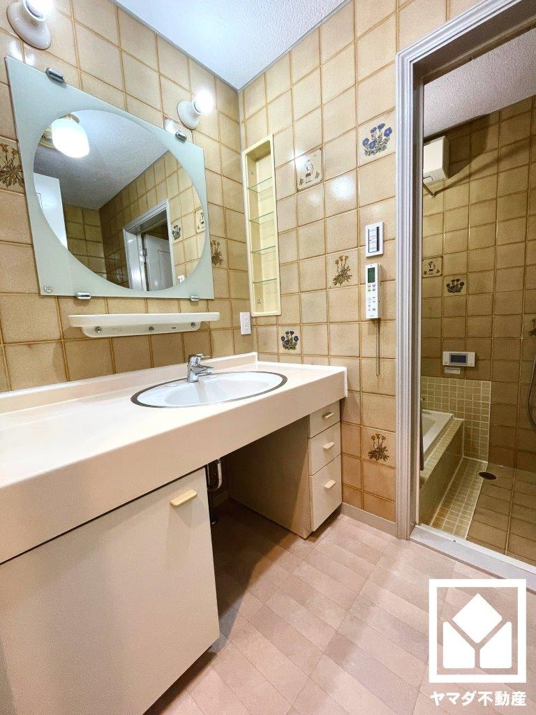 宇治市木幡御蔵山の洗面所