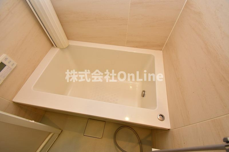 プレミアム菱屋西の浴室