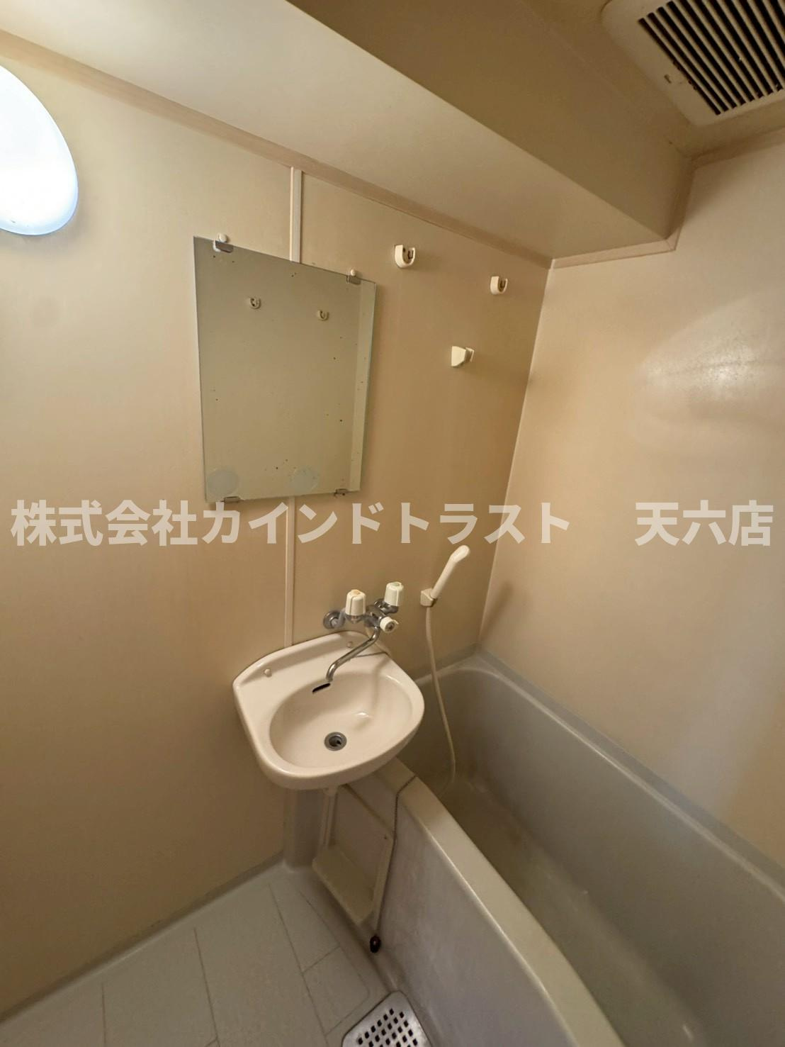 エスティライフ梅田新道の浴室|きれいなお風呂です