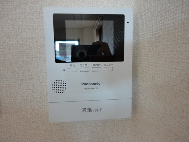 ピアチェーレＴⅡ左京山の内装|カメラ付インターホン
