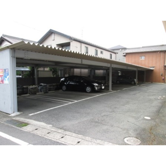 羽島郡笠松町松栄町の店舗事務所の駐車場