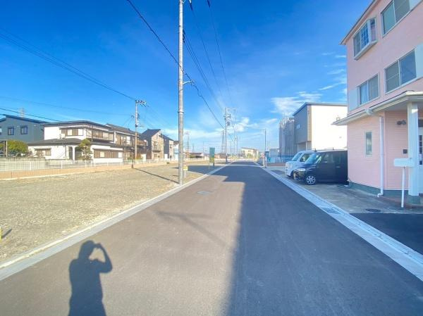 ジョーブタウン中島2分譲地（17号地の内容で登録）の前面道路含む現地写真