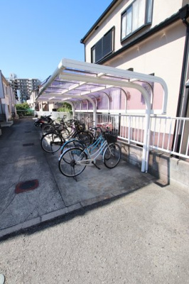 【その他共用部分】 | サンメイト深井A・B棟 | 駐輪場