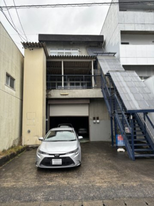 ６１１４７　羽島郡岐南町みやまち倉庫の外観