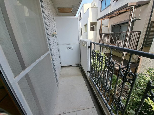 ロイヤル久寿川のバルコニー