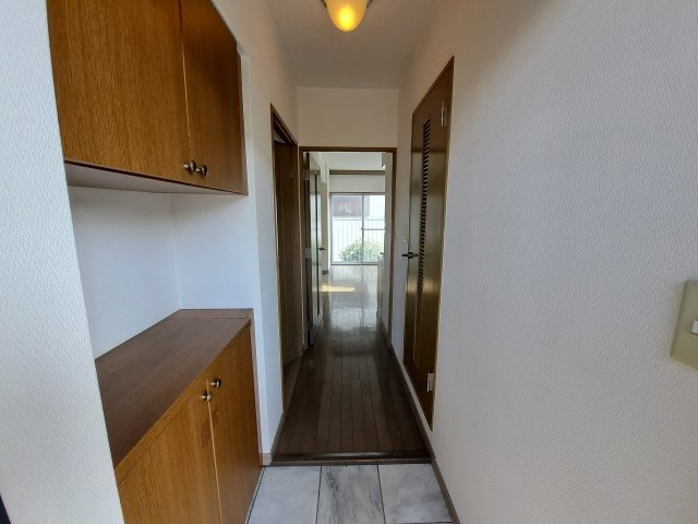 ロイヤル久寿川の内装