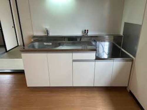 泉大津市曽根町１丁目のハイツのキッチン|お料理しやすいキッチンです