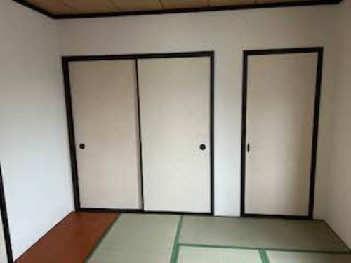 泉大津市曽根町１丁目のハイツの和室|柔らかい畳が心地よい和室