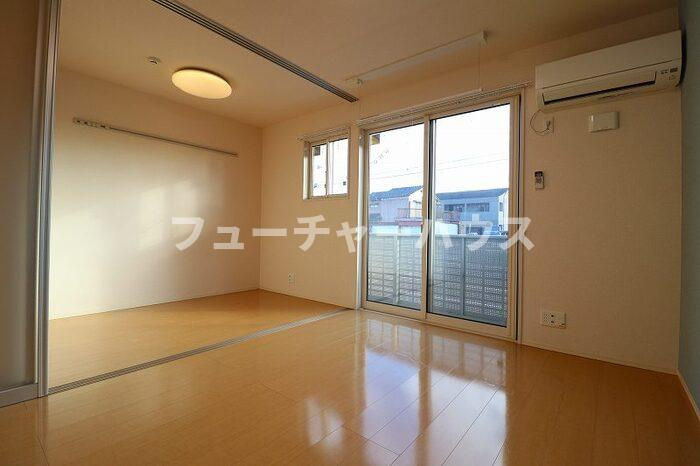 アクアパーム　Ｅの居間・リビング