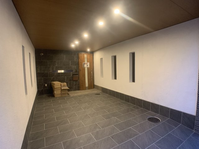 寝屋川市楠根南町の駐車場