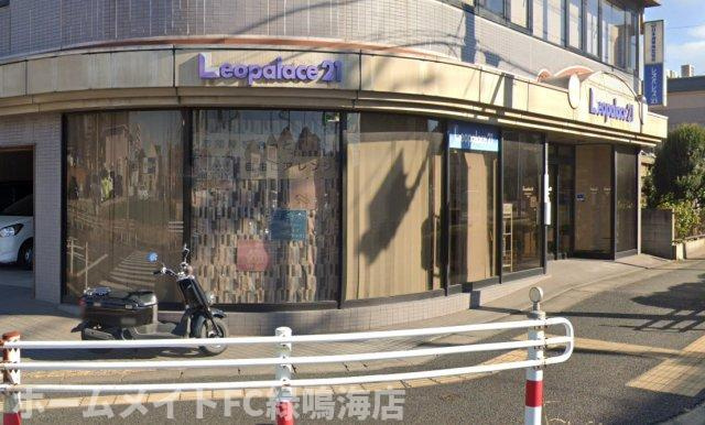 東海市中央町４店舗の外観