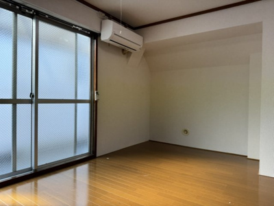 【寝室】