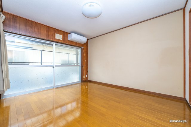 宮原アパートの居間・リビング