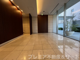 【ロビー】