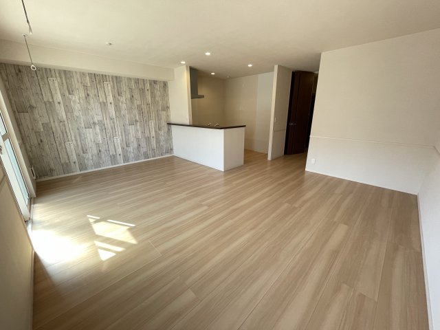 BLESS　HOUSE柏西町B棟の居間・リビング