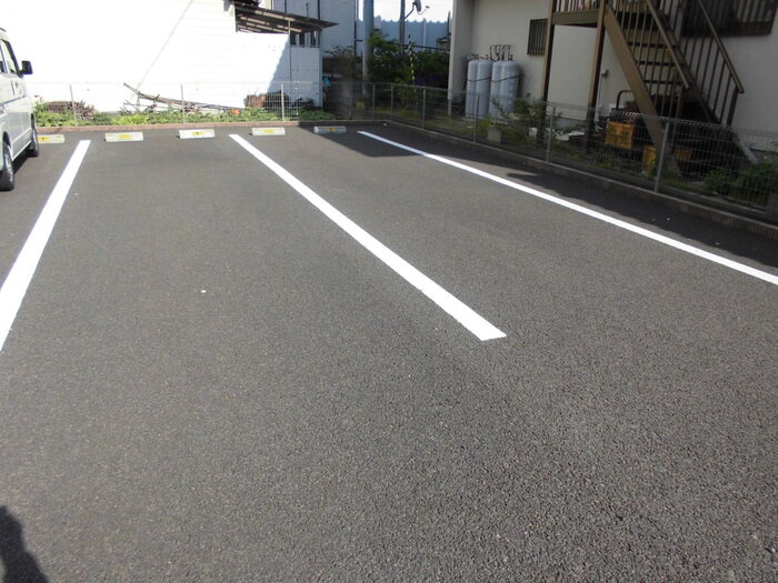 メゾンルミエールの駐車場|駐車場