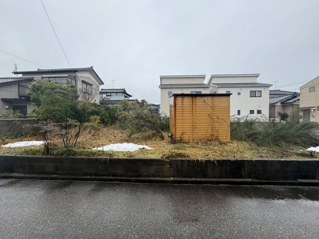 東区粟山3丁目　売地