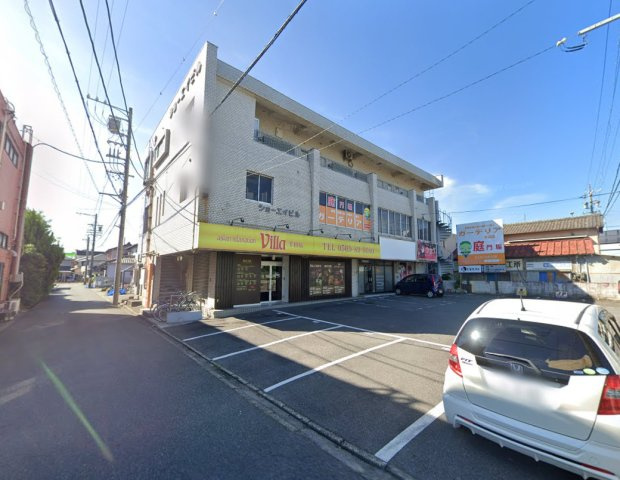 半田市昭和町店舗の外観