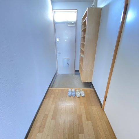 酒巻ハイツ２号棟の玄関|きれいな玄関です