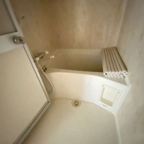 酒巻ハイツ２号棟の浴室|落ち着いた空間のお風呂です