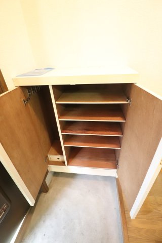 Y's向ヶ丘の収納