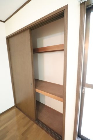 Y's向ヶ丘の収納