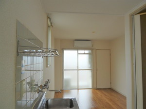 ウエストハウスの居間・リビング