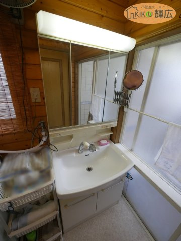 高砂市今市2丁目　中古戸建　の独立洗面台