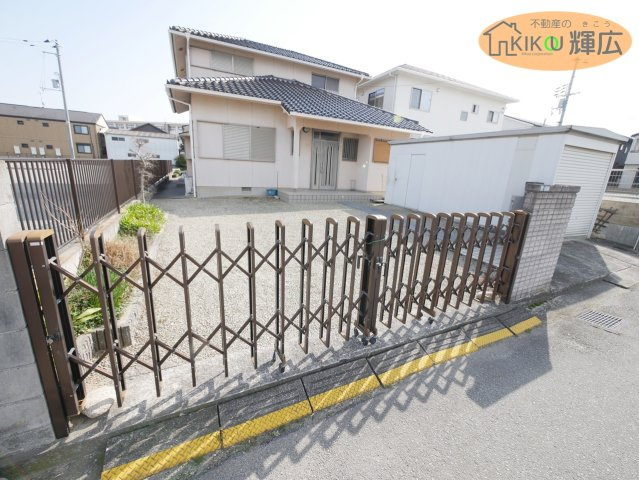 高砂市今市2丁目　中古戸建　の駐車場