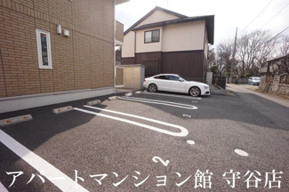 【駐車場】
