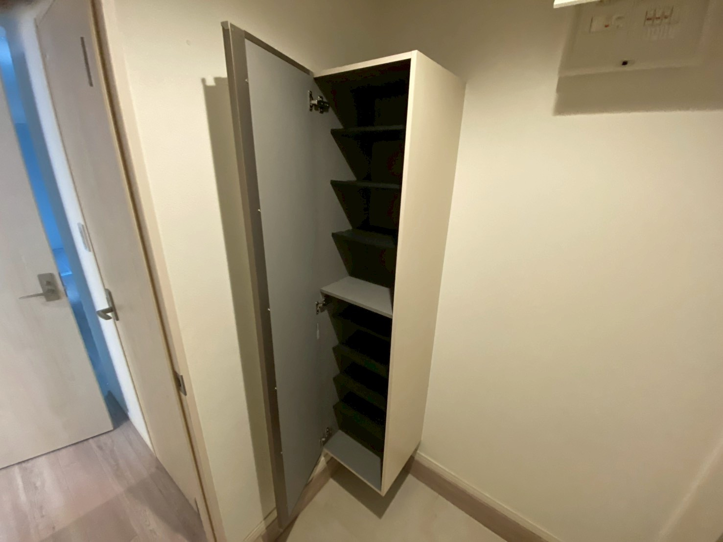 アレグリア芦屋西の玄関