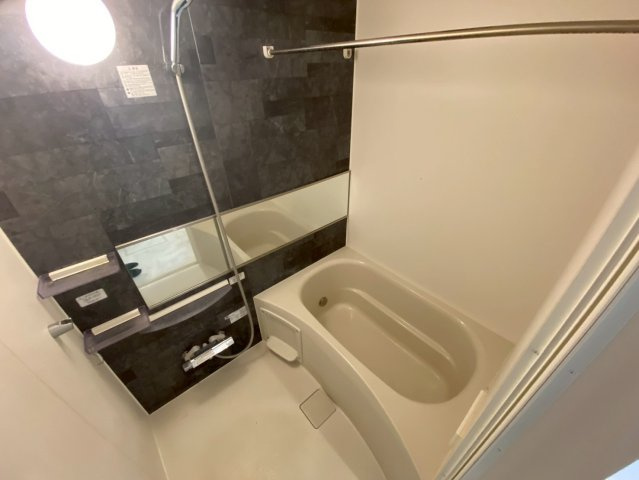 アレグリア芦屋西の浴室