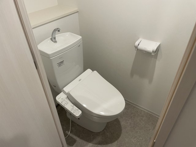 レジデンスh忍町のトイレ