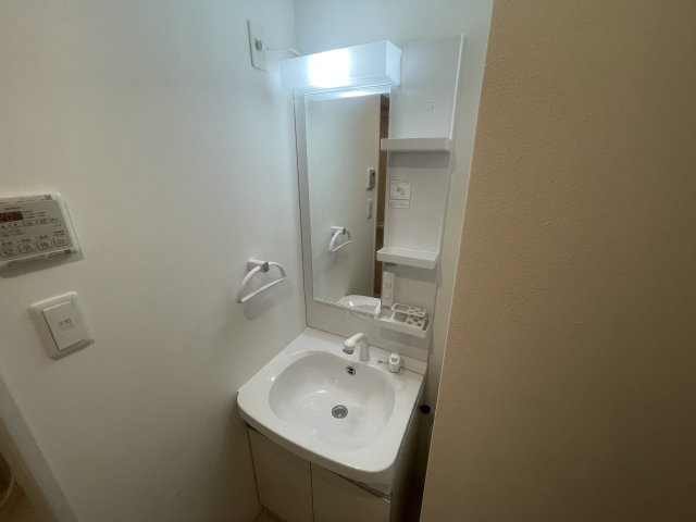 レジデンスh忍町の洗面所