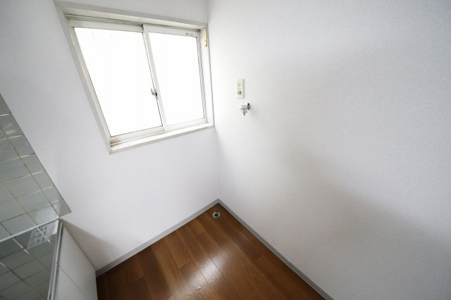高虫長屋住宅（南側）のその他|室内洗濯機置場