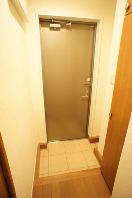 【玄関】 | フォレスト駒沢大学