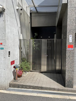 【エントランス】 | トーシン昭和町ビル