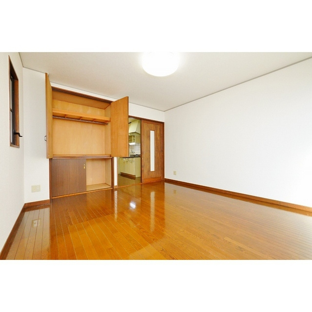 青木ビル(今川町)の居間・リビング|洋室　10帖