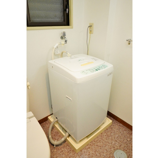 青木ビル(今川町)の内装|洗濯機置き場