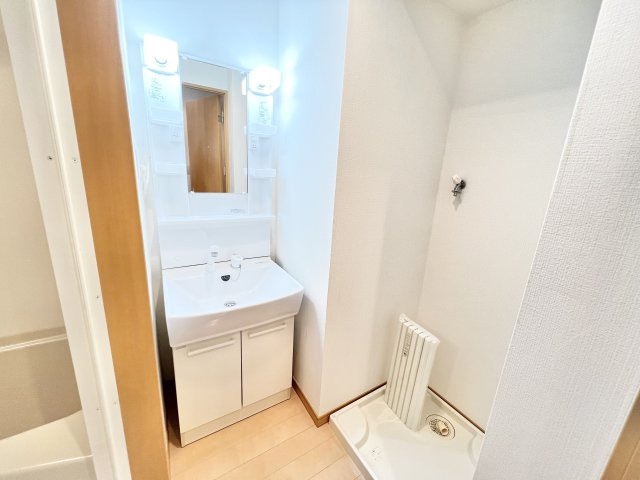 Grun bergの洗面所|※別部屋参考写真