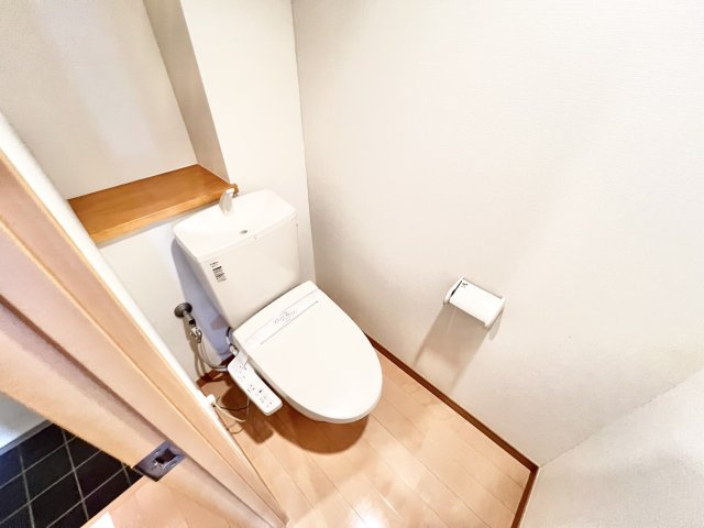 Grun bergのトイレ|※別部屋参考写真
