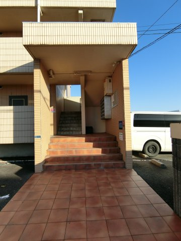 スカイマンションAのエントランス