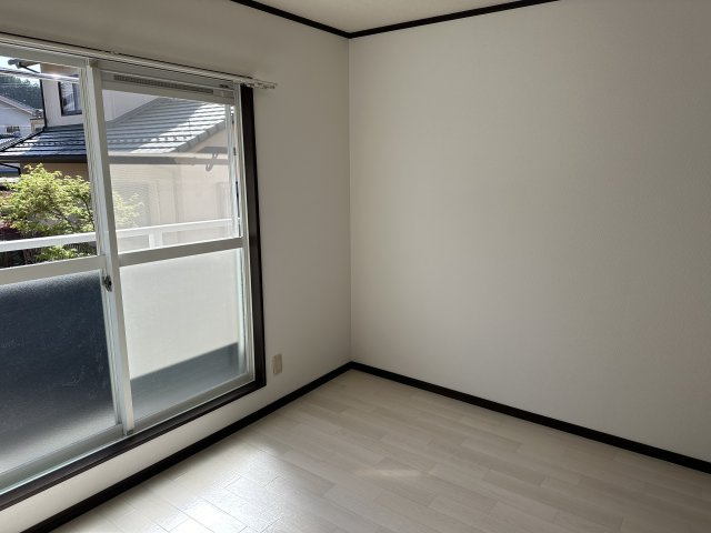 グリーンヒル壱番館の洋室