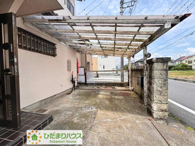 川島町上伊草　中古一戸建ての駐車場