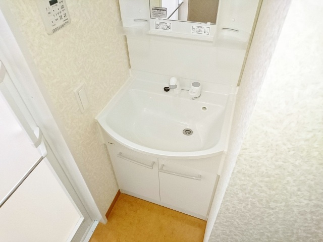 Der Strada.Y2『ふじみ』の独立洗面台|独立洗面化粧台が付いています