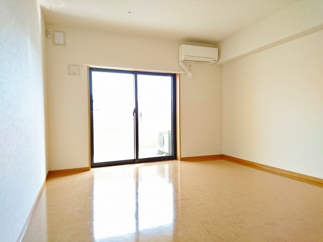 Der Strada.Y2『ふじみ』の居間・リビング|ゆったりとしたリビングです